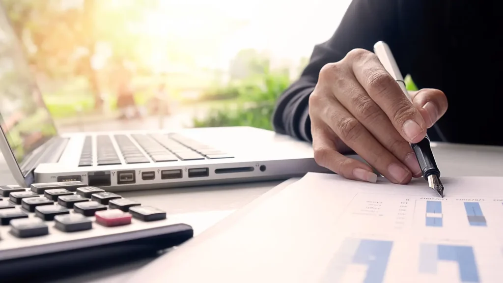 Difference between AS and GAAP